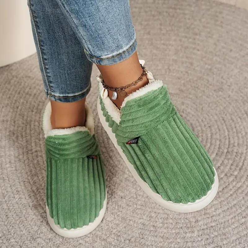 Snuggo Slippers™